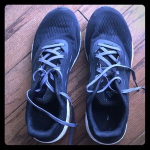 Mens Black Adidas running shoes